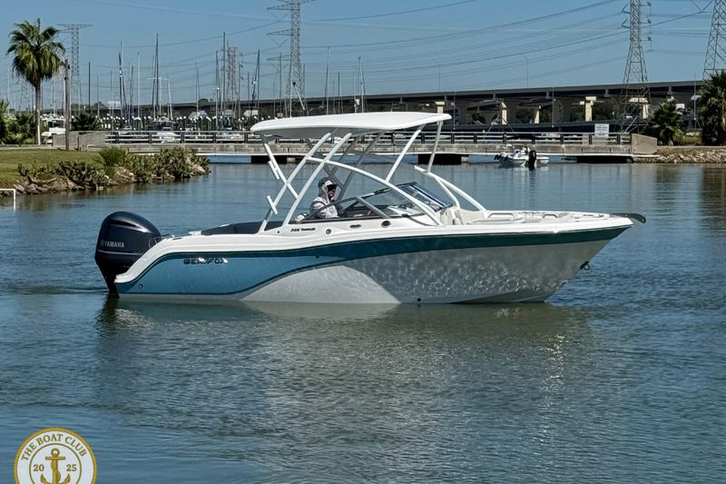 2023 Sea Fox 226 Traveler — Blue/White